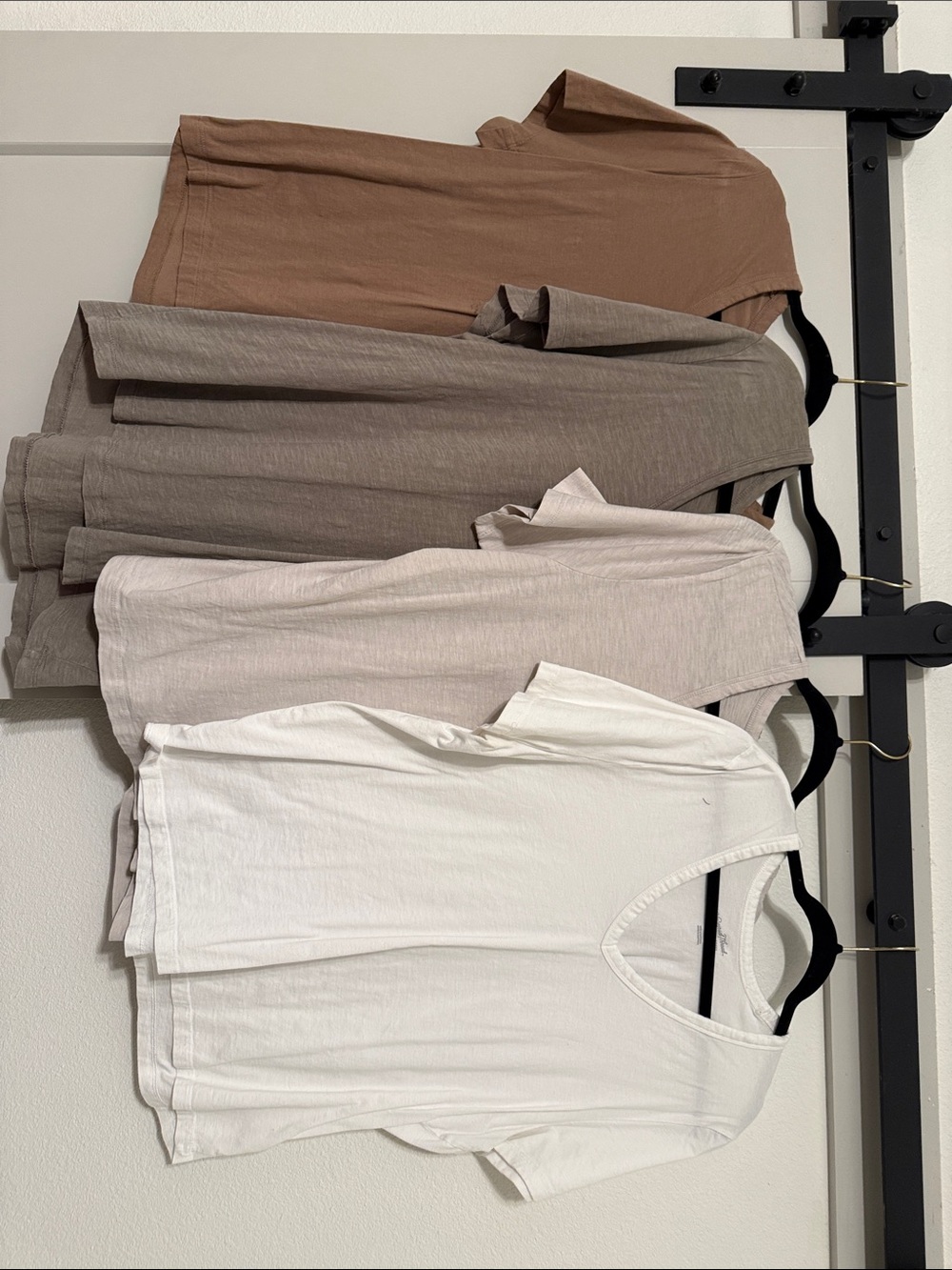 Universal Thread Relaxed V-Neck Tee — White, Light Taupe, Taupe, Brown